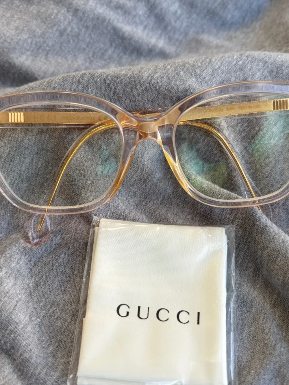 Gucci ladies cateye designer eyeglass frames GG056ON